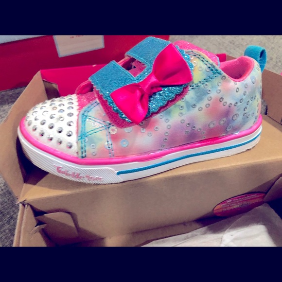 Twinkle Toes in box fairly new lightup sneakers - Picture 4 of 9